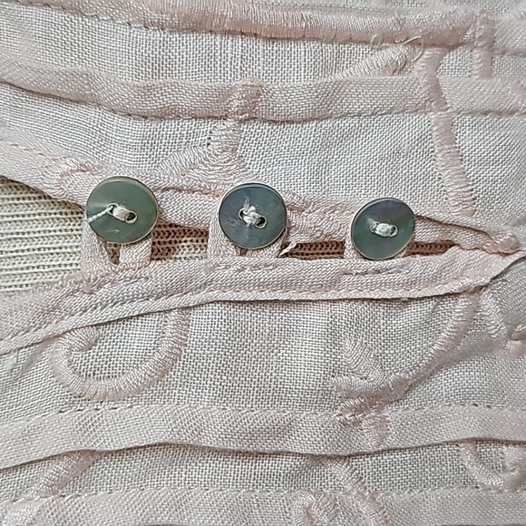 St. Tropez women's light pink top. Embrodery.V neck with three buttons. - Picture 3 of 11